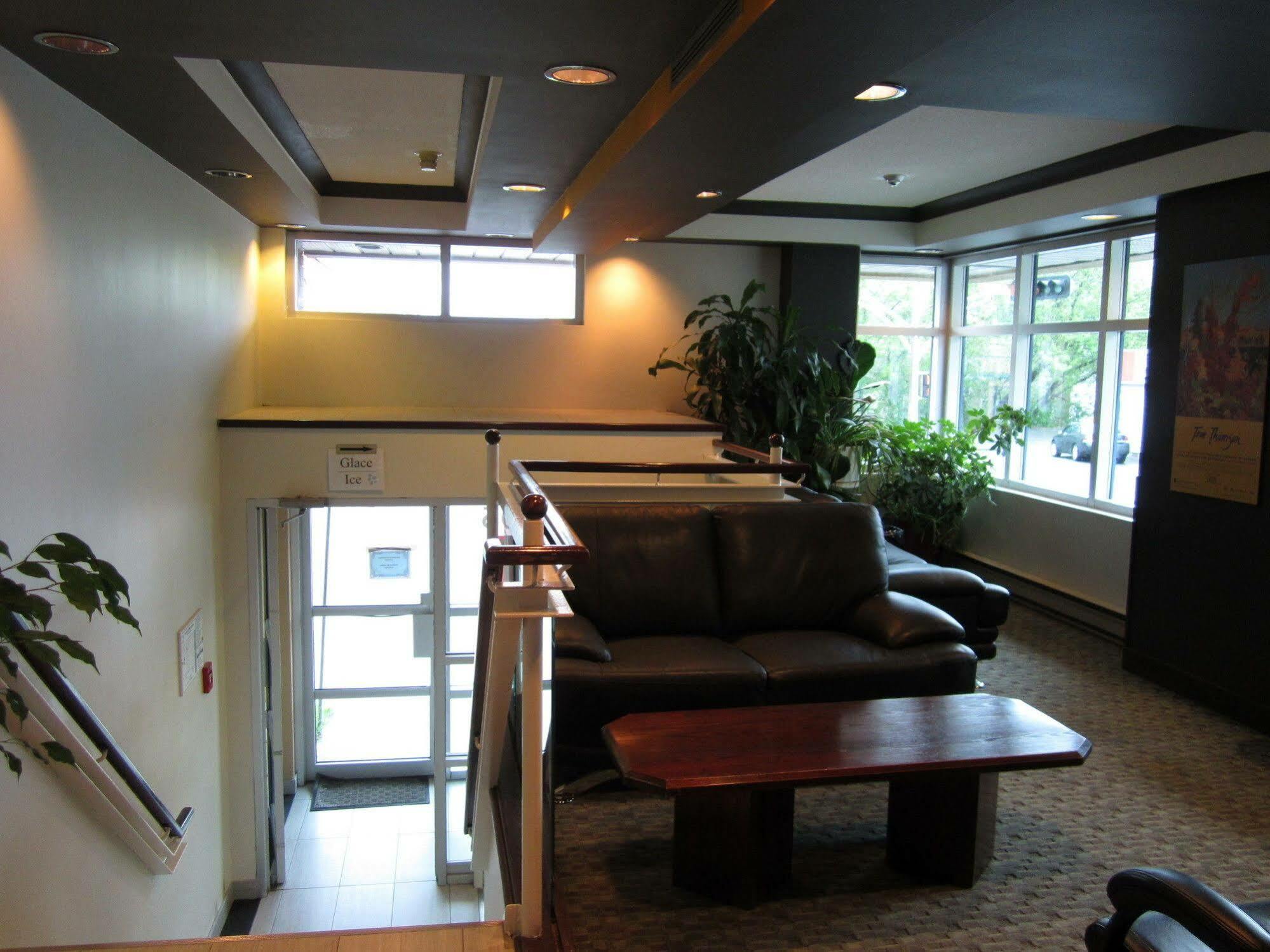 Auberge De La Gare Gatineau Eksteriør billede